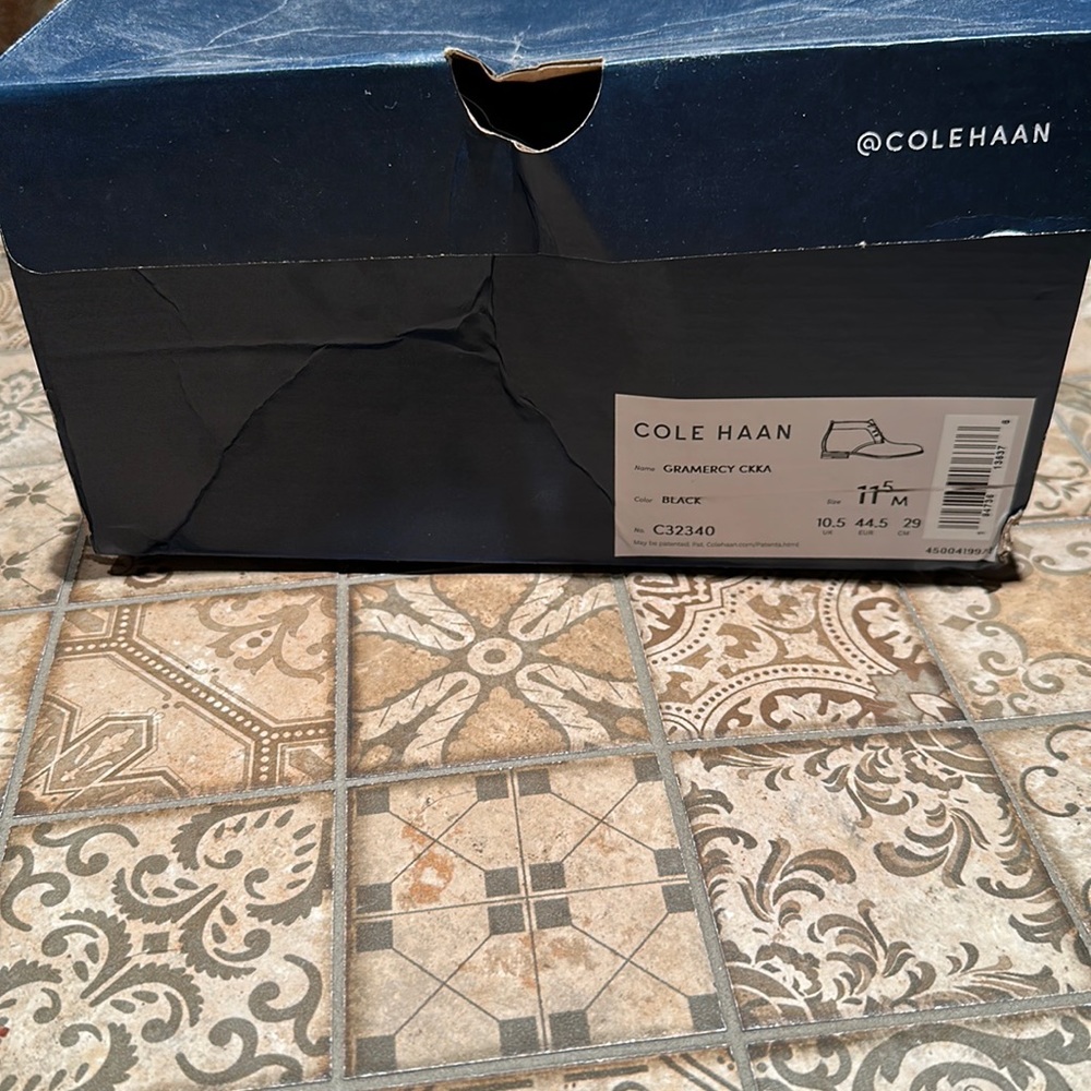 Never worn Cole Haan men’s dress shoes